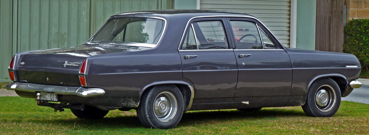 1966-1968_Holden_HR_Special_sedan_06.jpg